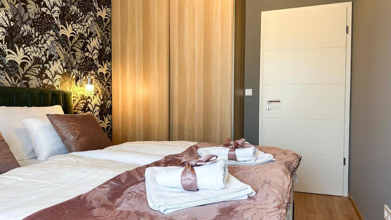 Linden Apartman 107 Glamour (Adults Only) Mosonmagyaróvár Exterior foto